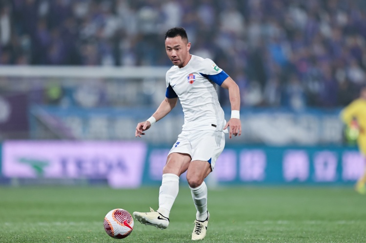 加強后防！博主曝遼寧鐵人引援：許東、潘喜明、栗鵬上樹